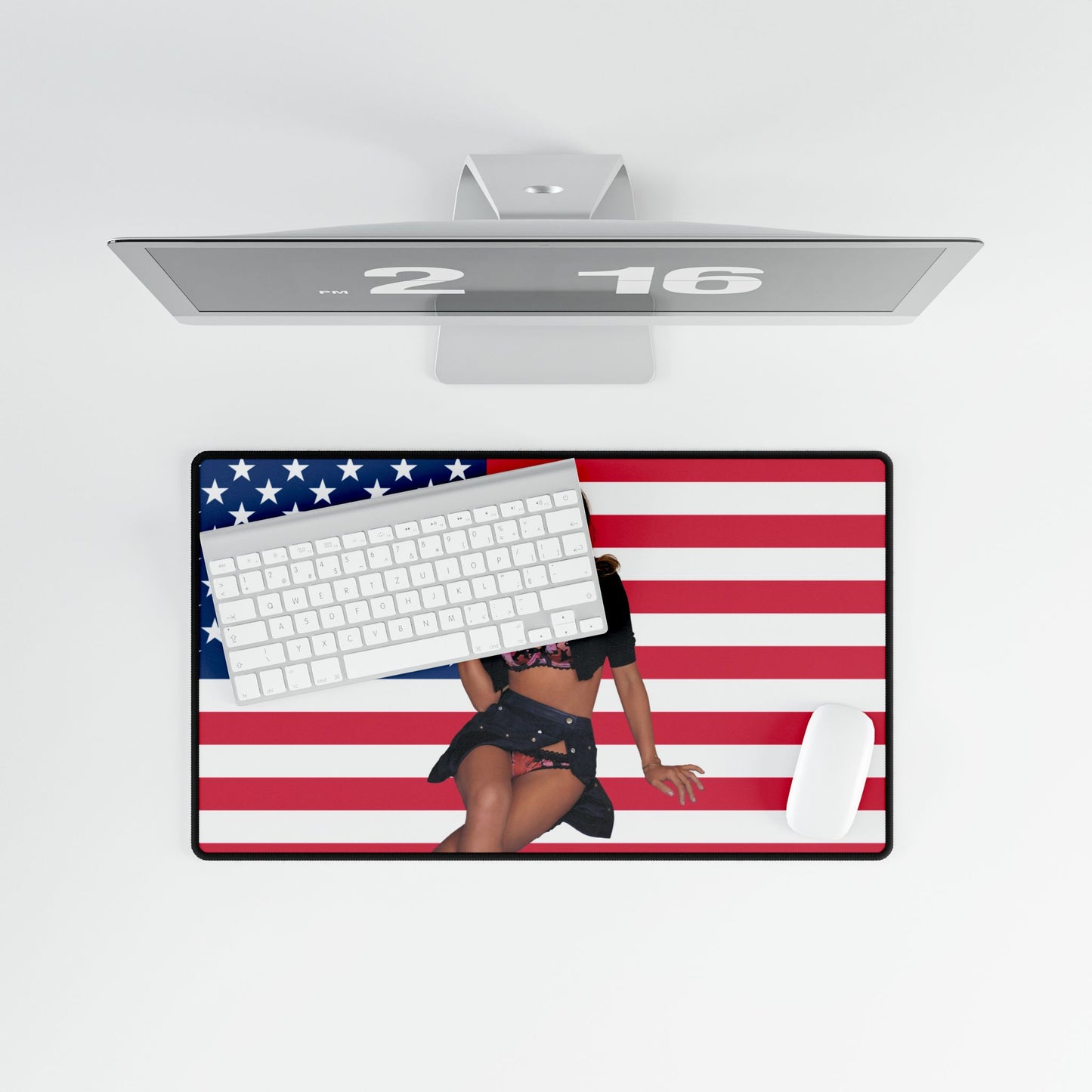 Anna De Armas USA DeskMat