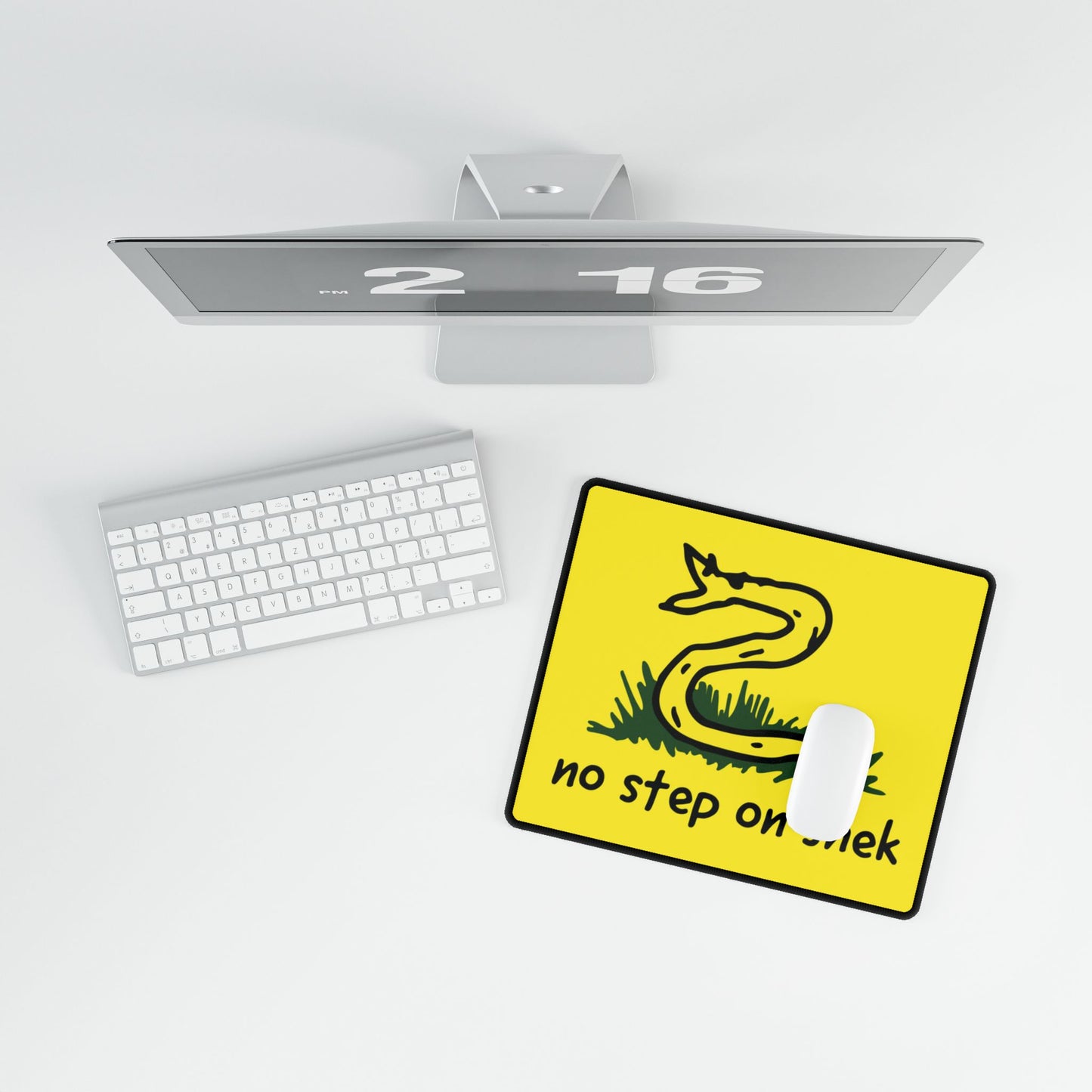 No Step on Snek DeskMat