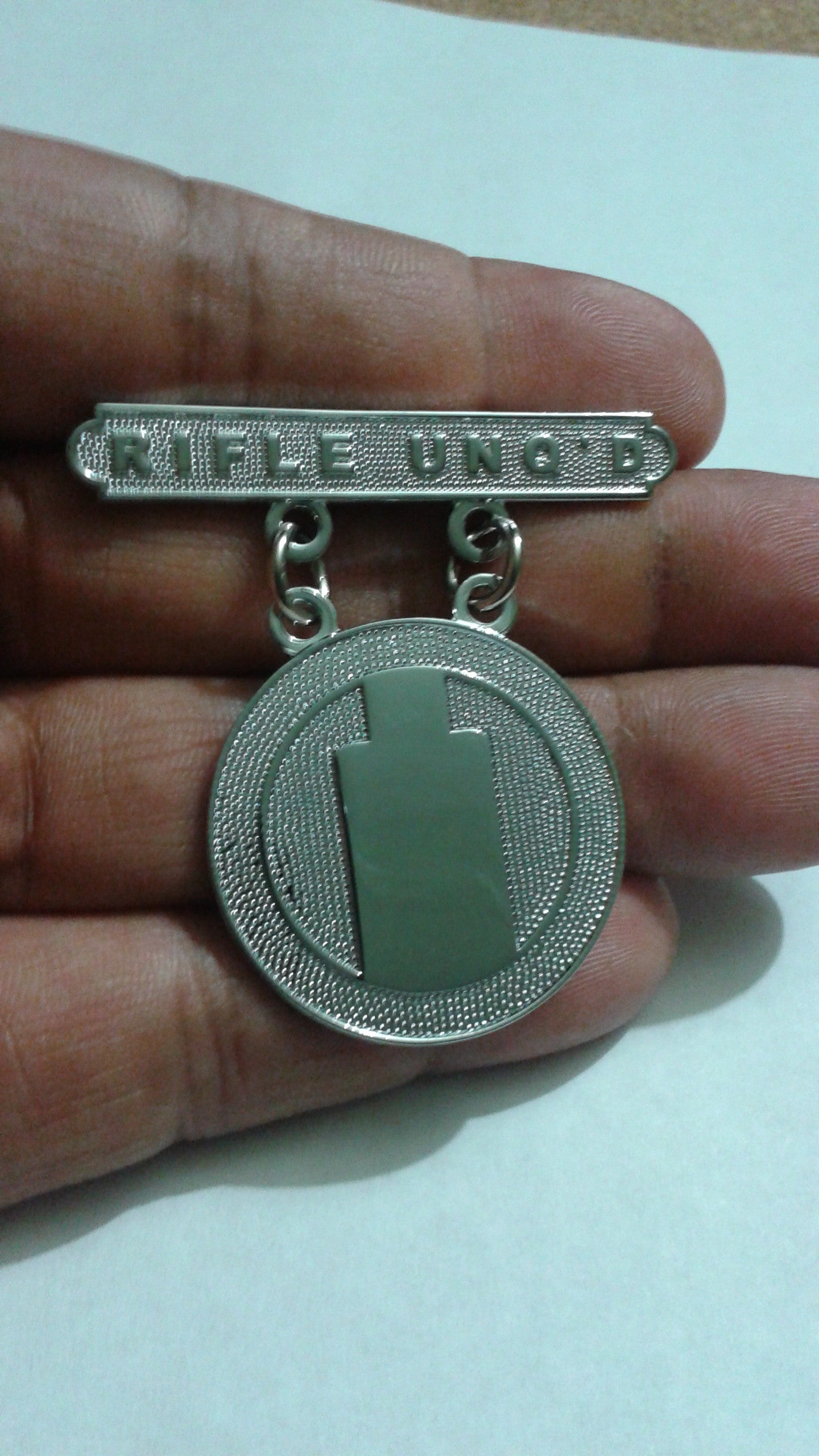 RIFLE UNQ'D BADGE